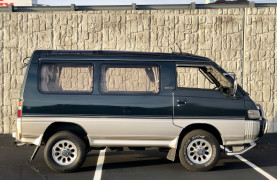 Mitsubishi Delica Star Wagon for sale (#3445)