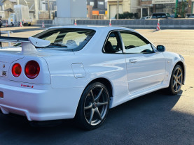 Nissan Skyline BNR34 GT-R V-Spec II for sale (#3895)